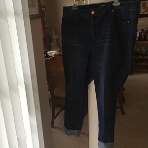 Dark was cuffed jeans